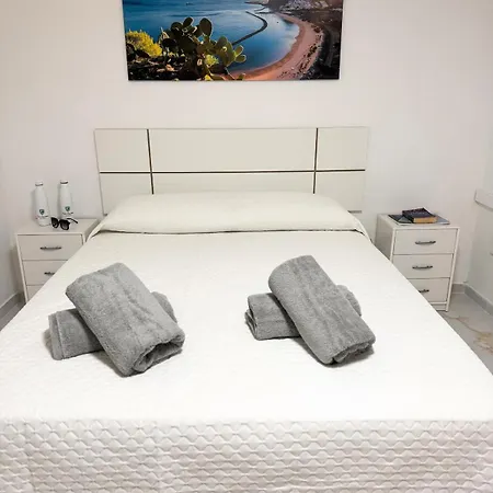Modern Townhouse With Pool Access * Costa Adeje (Tenerife)