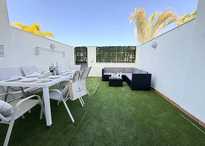 Modern Townhouse With Pool Access Villa Costa Adeje (Tenerife)